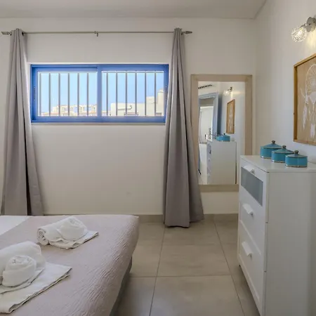 #412 Poolside 1br Near Oura & Beaches Apartament *