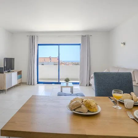 #412 Poolside 1br Near Oura & Beaches Lägenhet