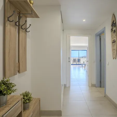Apartament #412 Poolside 1br Near Oura & Beaches